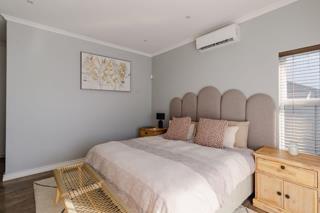 4 Bedroom Property for Sale in Parklands North Western Cape